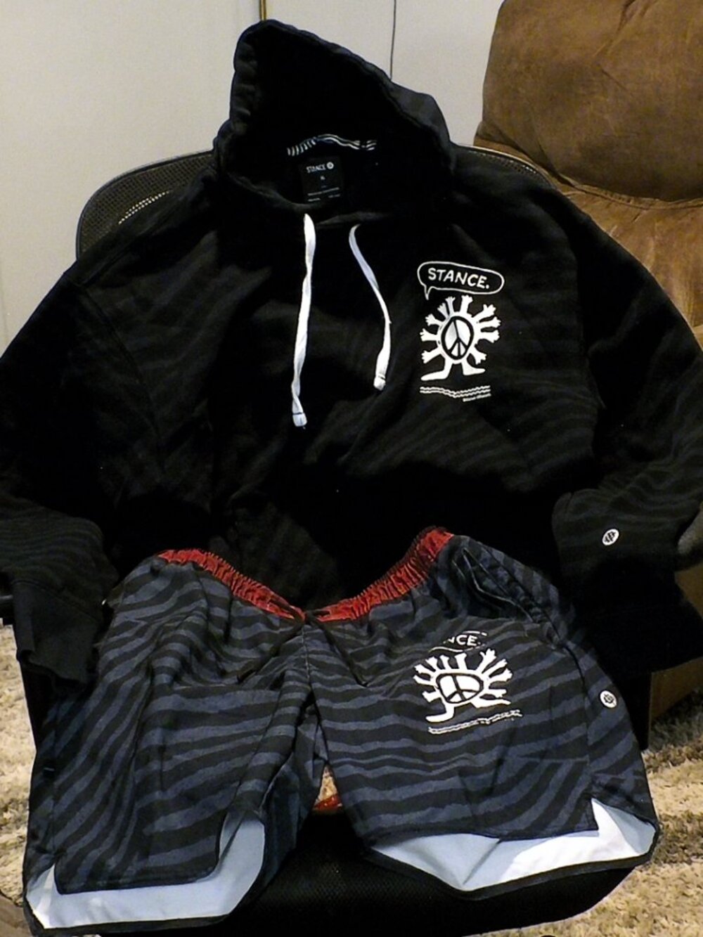 Stance Navy/Striped - White Logo Heavy Weight Hoodie (XL) & Matching Shorts (M)